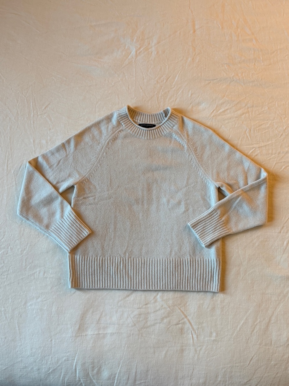 NWOT Banana Republic Pullover Sweater in Light Beige
